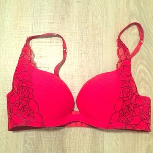 Very Sexy Secret Embrace Bra